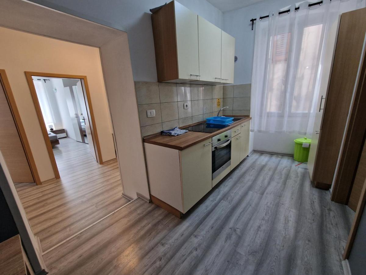 Secret Garden Apartment コペル エクステリア 写真